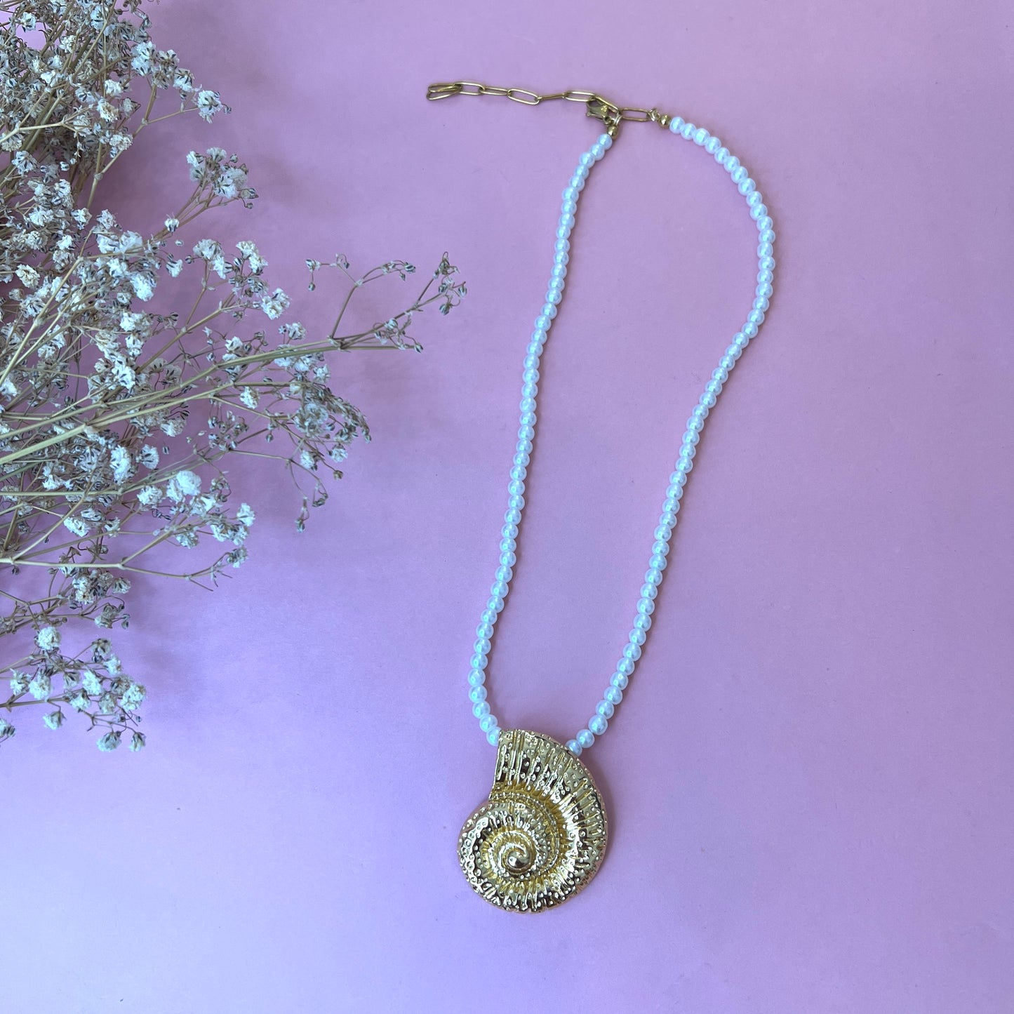 Shell dream necklace